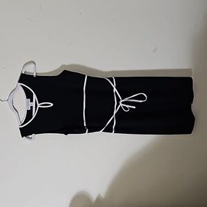 Petite Sophisticate Black Trimmed with white Sleeveless dress Size L